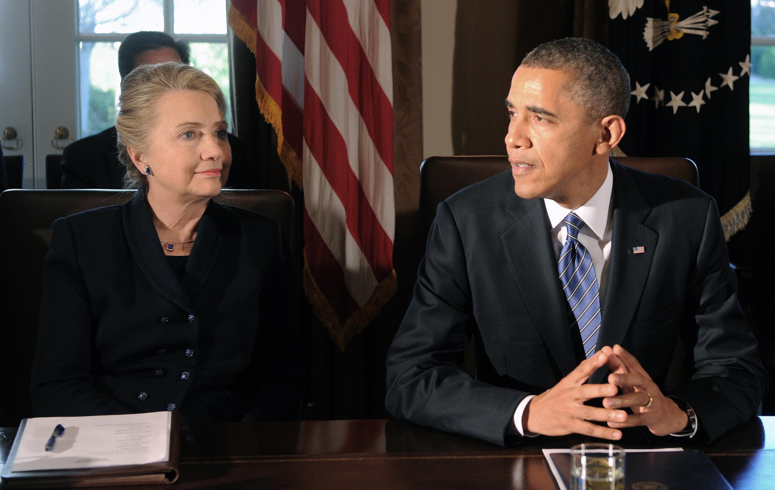 Obama Is Setting Up Hillary Clinton To Fail