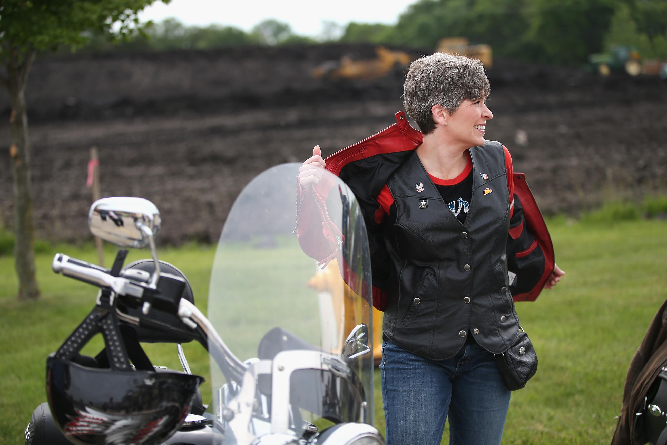 Joni Ernst Jeb Bush Should Return To Iowa Ride A Harley