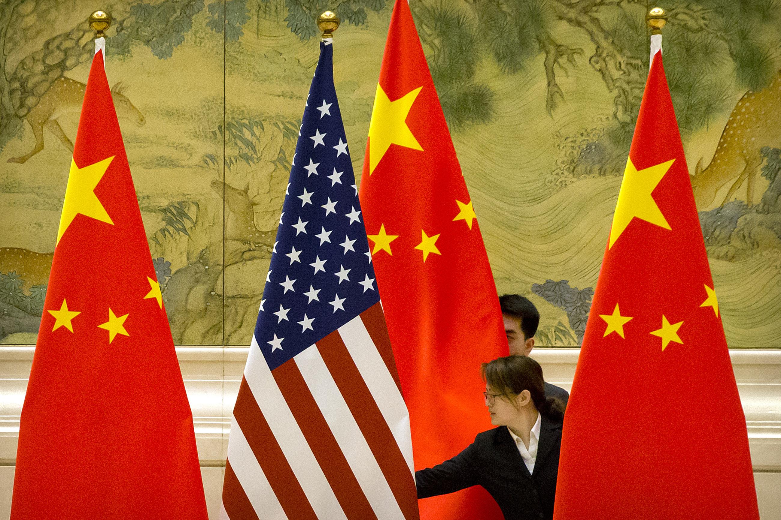 Shaheens Foreign Aid Surprise: Unlikely Ally Waltz Benefits - t1dl0se