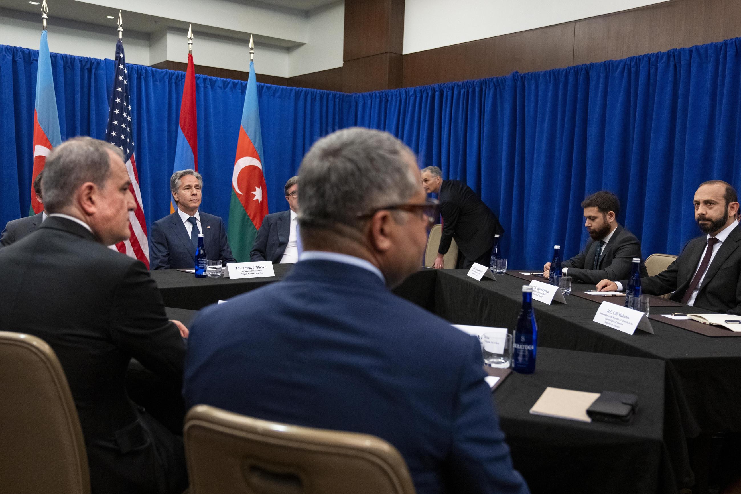 Secretary of State Antony Blinken, center, meets with Azerbaijani Foreign Minister Jeyhun Bayramov, at far left, and Armenian Foreign Minister Ararat Mirzoyan, at far right, at the Marriott Marquis Hotel, during the NATO summit in Washington, Wednesday July 10, 2024. (AP Photo/Jacquelyn Martin)