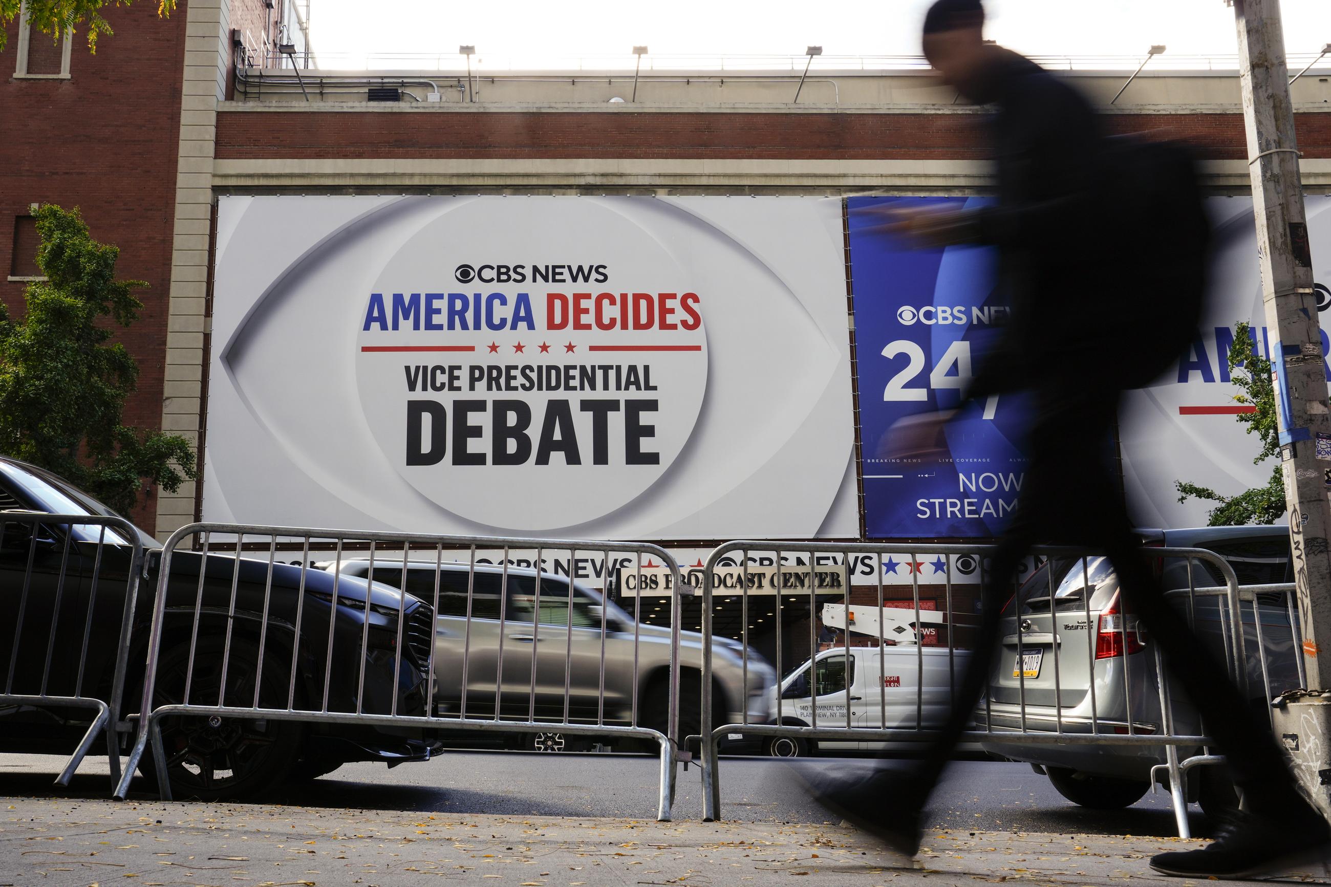 A day ahead of a CBS News vice presidential debate between Republican vice presidential nominee Sen. JD Vance, R-Ohio, and Democratic vice presidential nominee Minnesota Gov. Tim Walz, in New York., Monday, Sept. 30, 2024. (AP Photo/Matt Rourke)