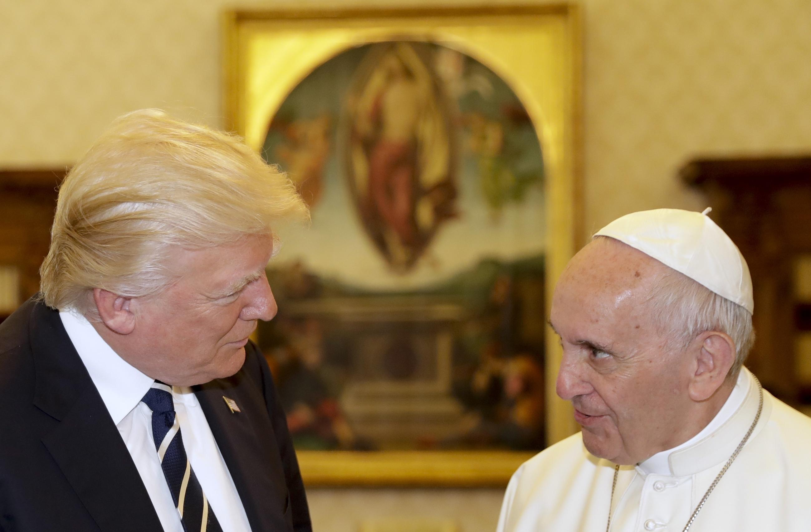 Pope Francis meets with President Trump at the Vatican in 2017. (AP Photo/Alessandra Tarantino, Pool)