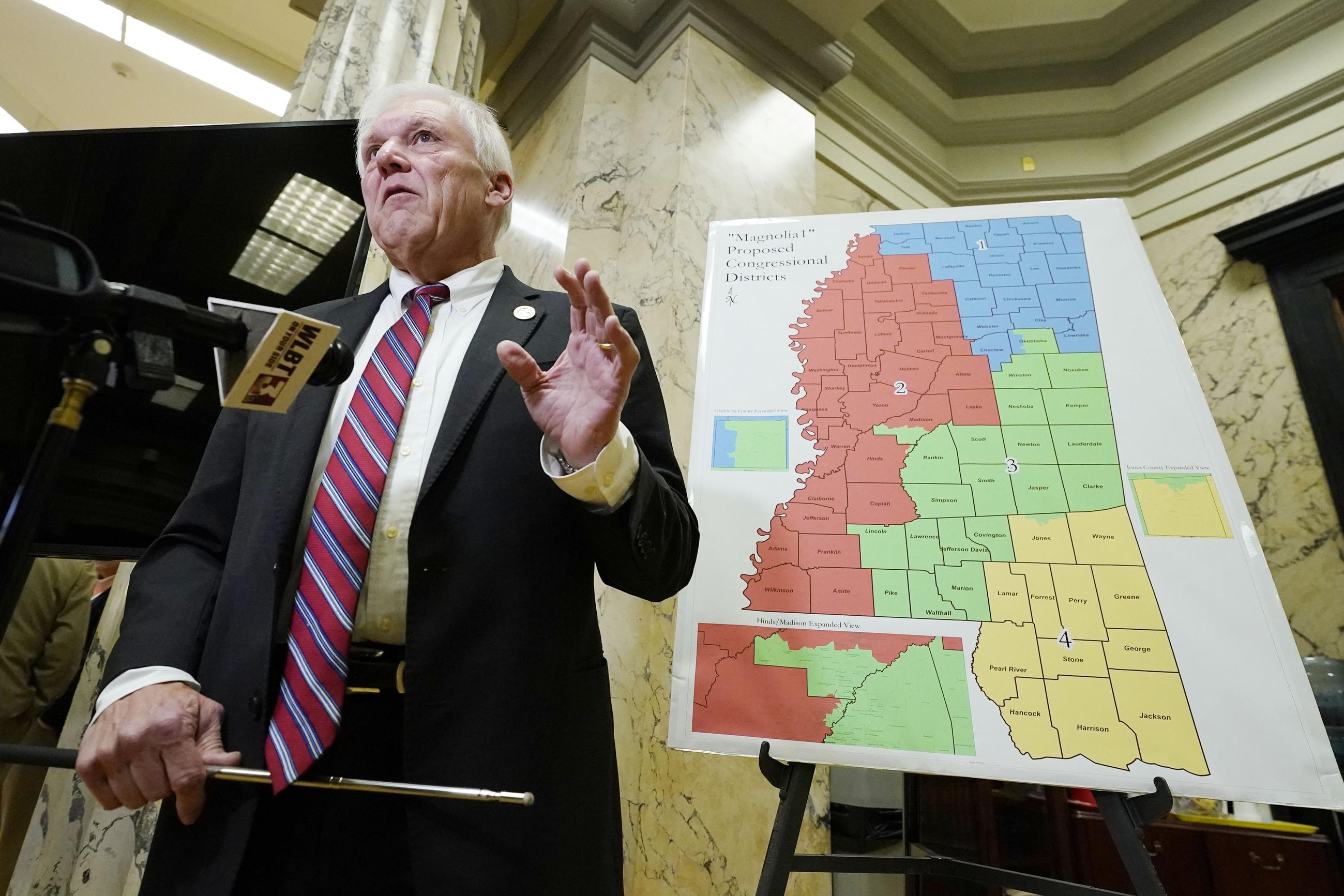 Joint Congressional Redistricting and Legislative Reapportionment Committees Chairman Jim Beckett at a meeting in Jackson, Miss., in 2021 (AP Photo/Rogelio V. Solis)